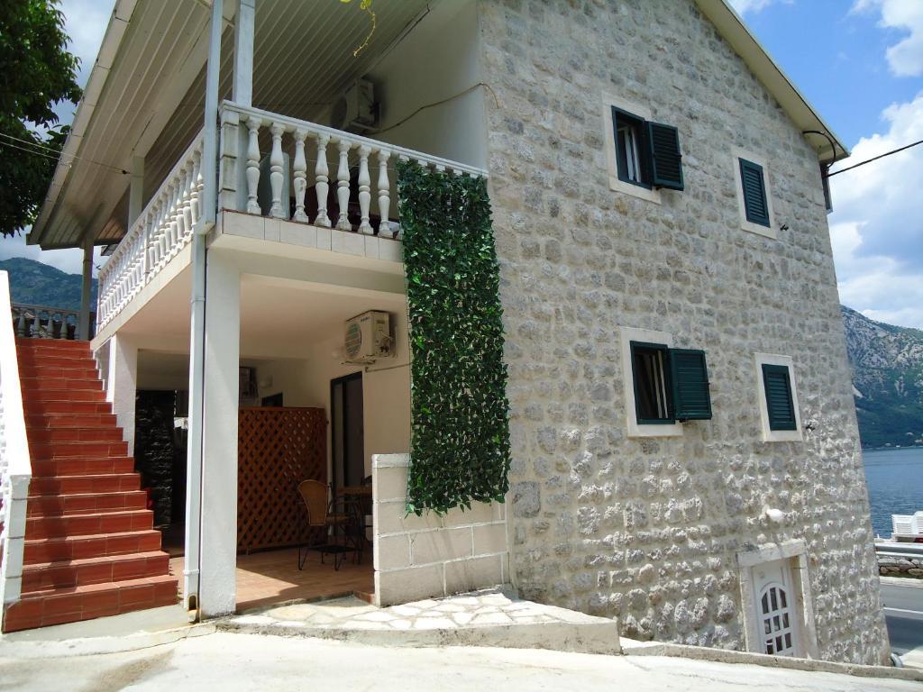 Apartments Vila San Каменари Экстерьер фото
