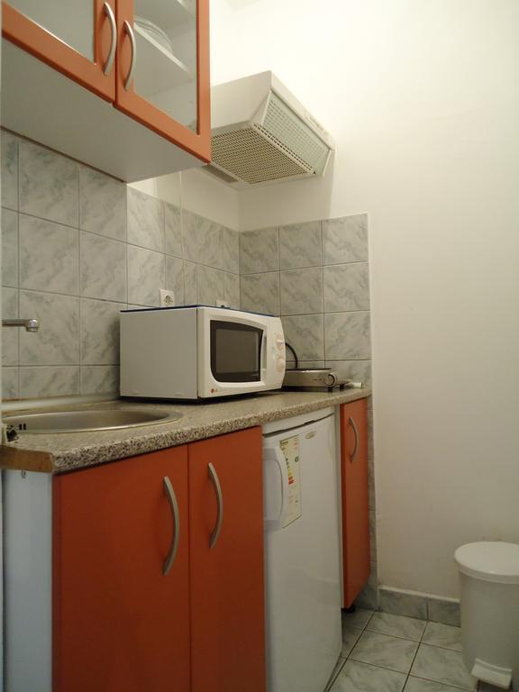 Apartments Vila San Каменари Экстерьер фото
